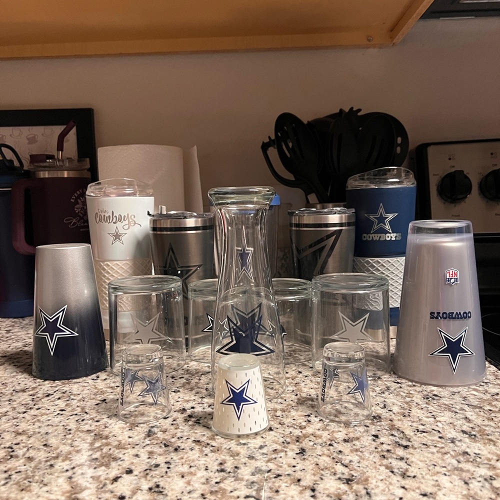 Dallas Cowboys NFL Drinkware Set - Blue, Silver, and White